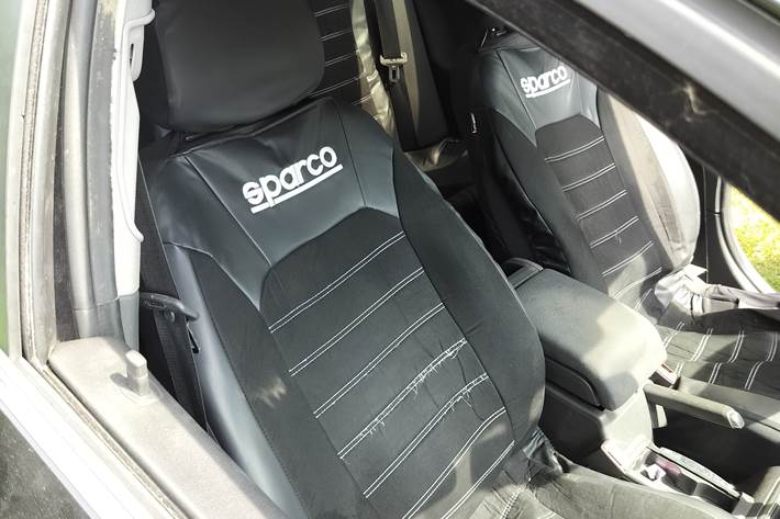 Sort Opel Vectra fra 2006