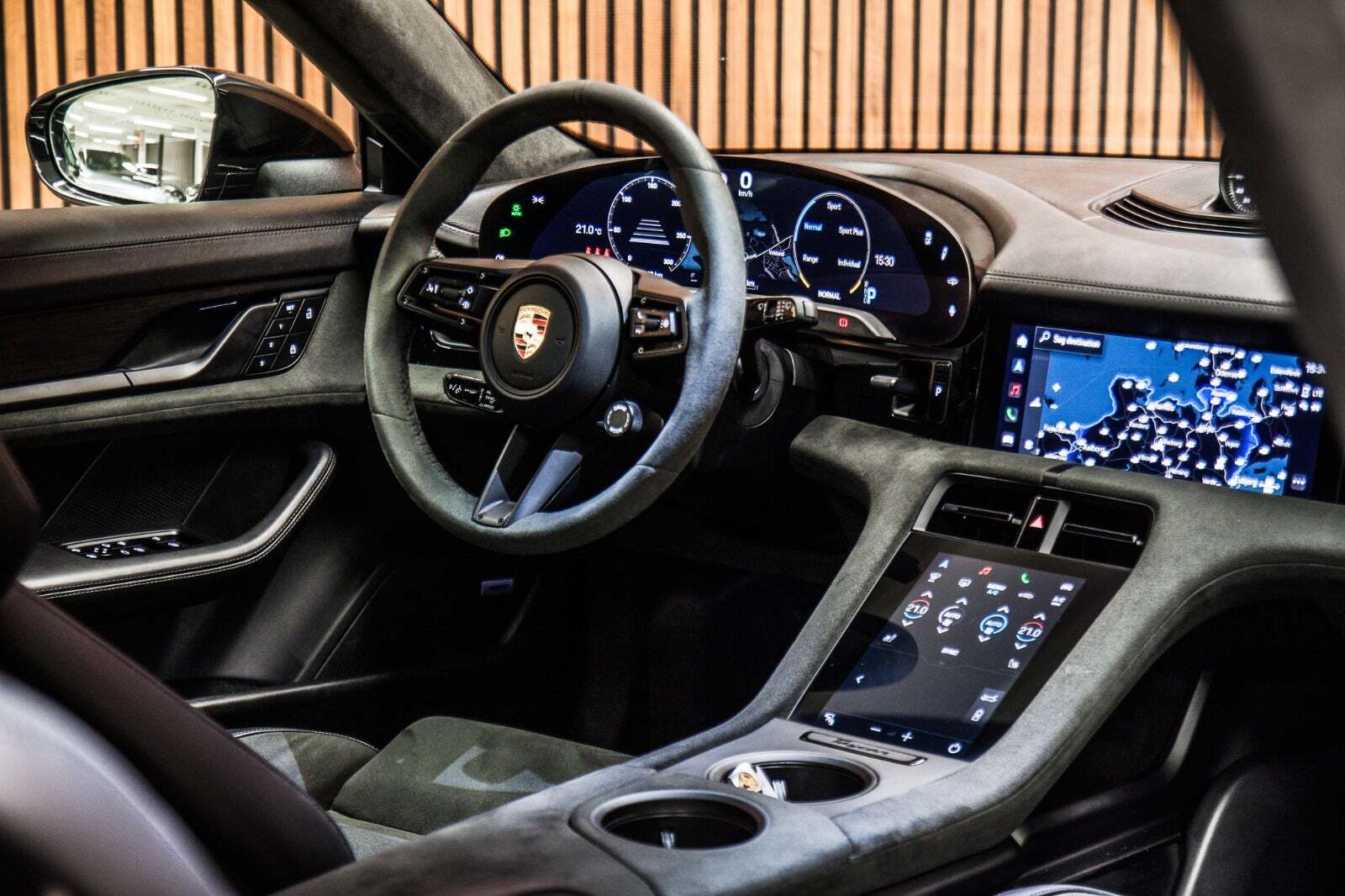Porsche Taycan GTS
