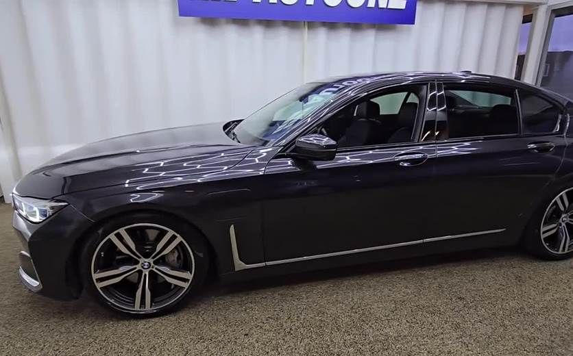 BMW 745e
