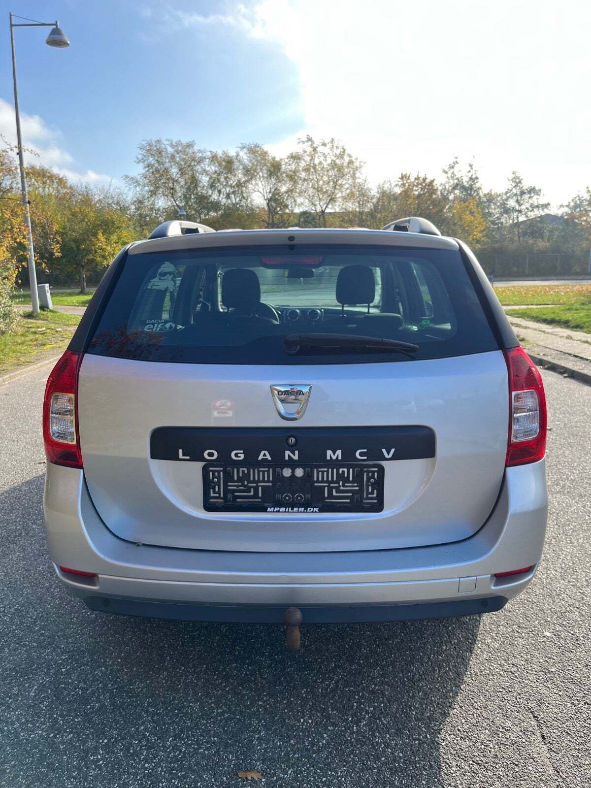 undefined Dacia Logan fra 2014 set udefra