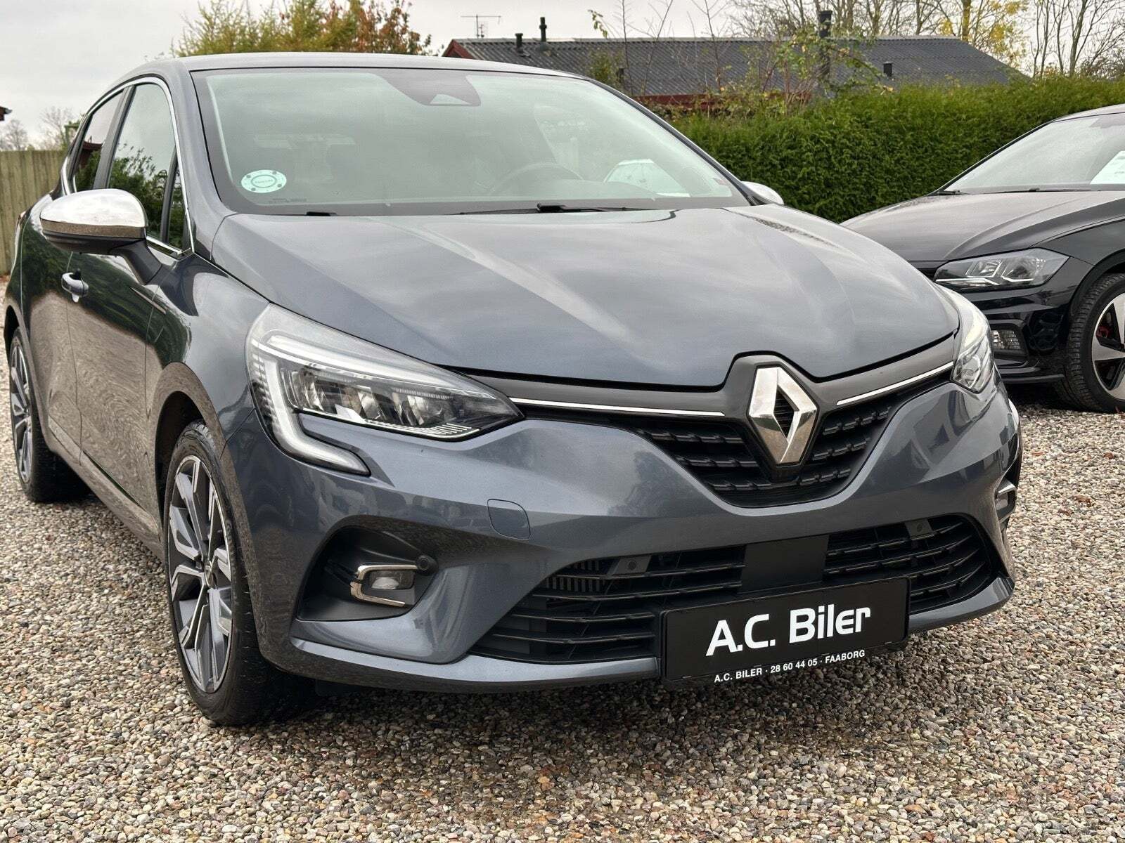 undefined Renault Clio V fra 2020 set udefra