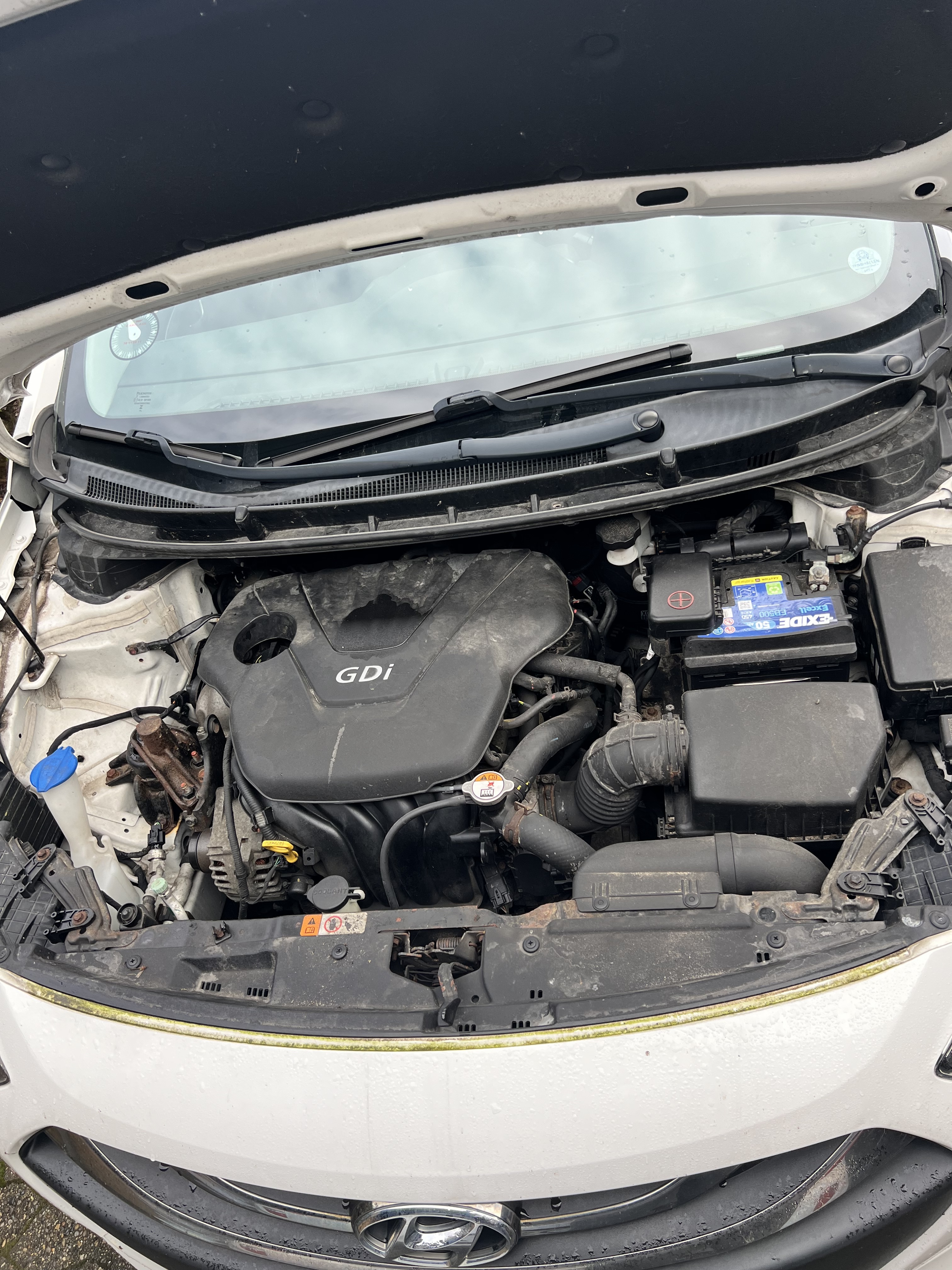 Hvid Hyundai i30 fra 2012