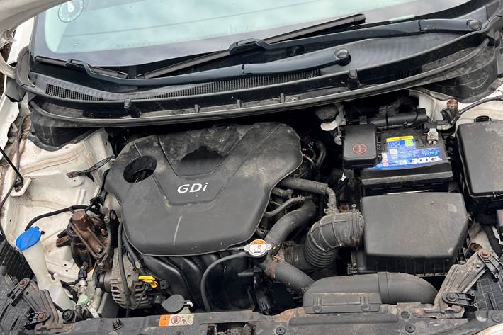 Hvid Hyundai i30 fra 2012