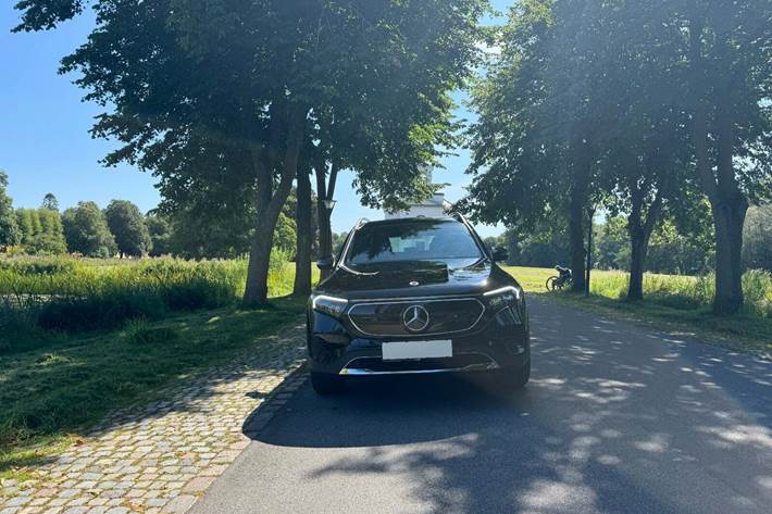 undefined Mercedes EQB250 fra 2024 set udefra