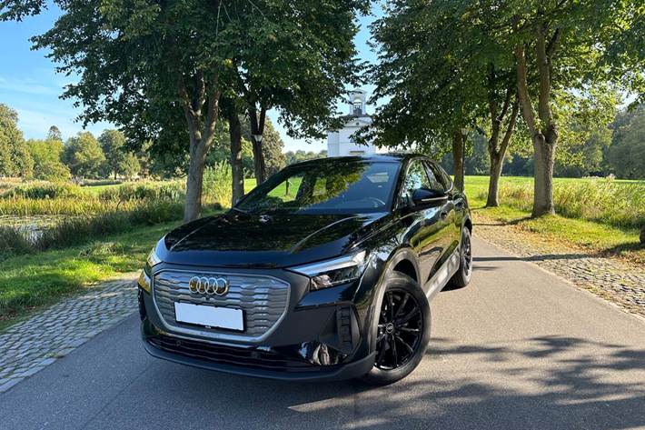 undefined Audi Q4 e-tron fra 2022 set udefra