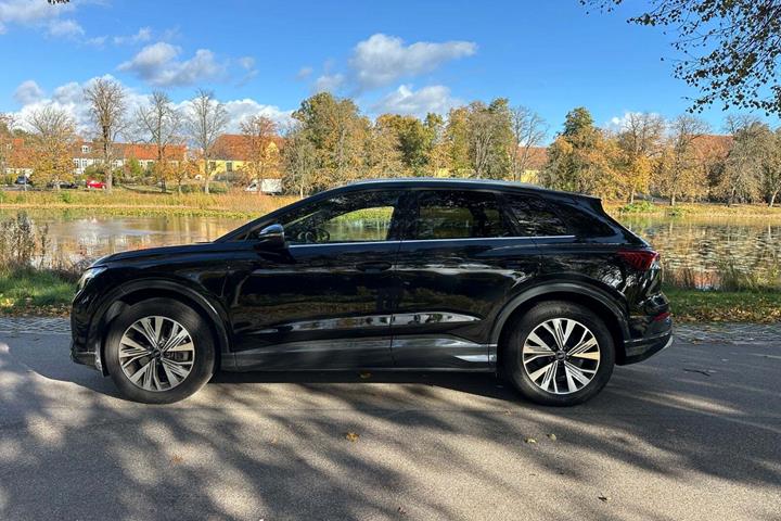 Sort Audi Q4 e-tron fra 2022