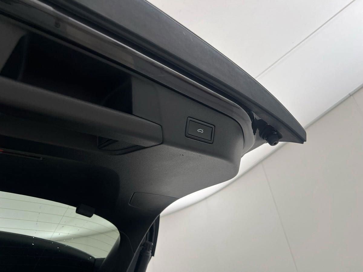 Grå VW ID.4 fra 2021