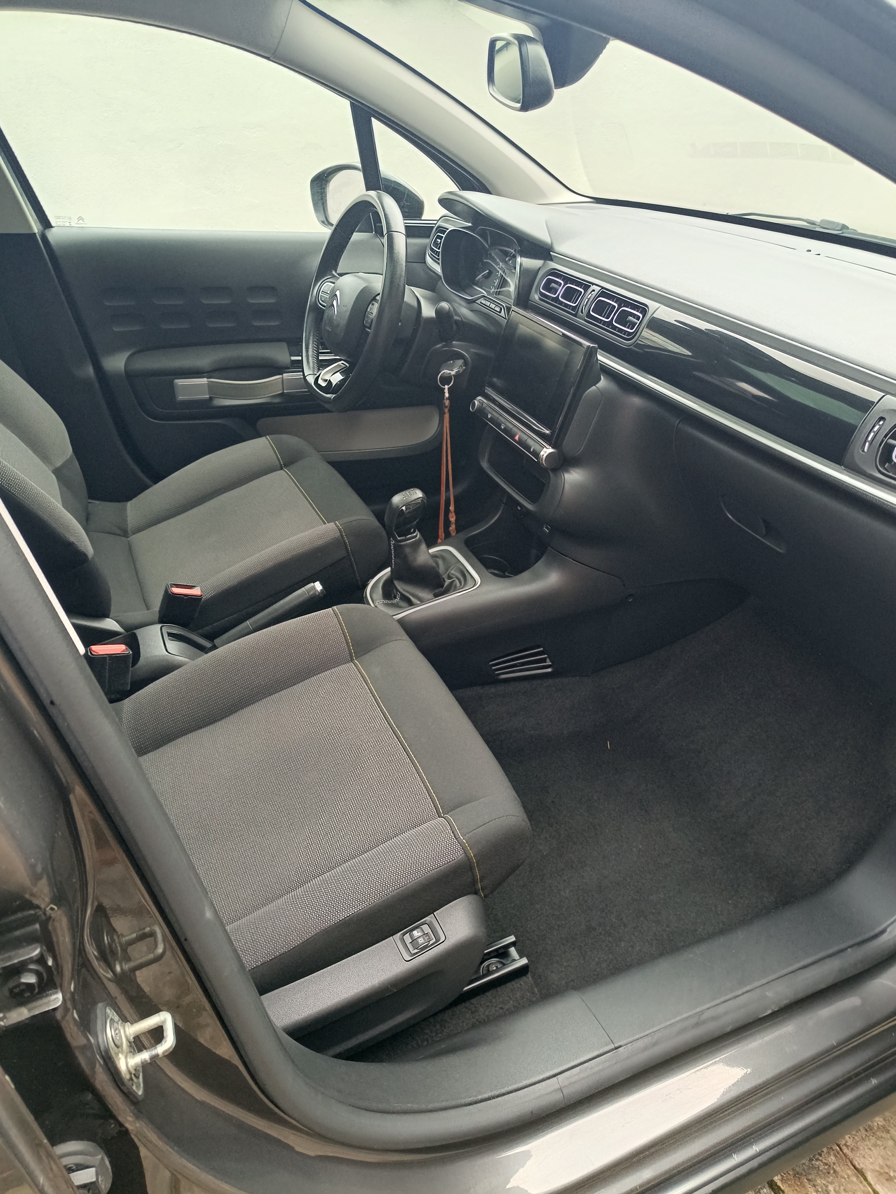 Brun Citroën C3 fra 2019