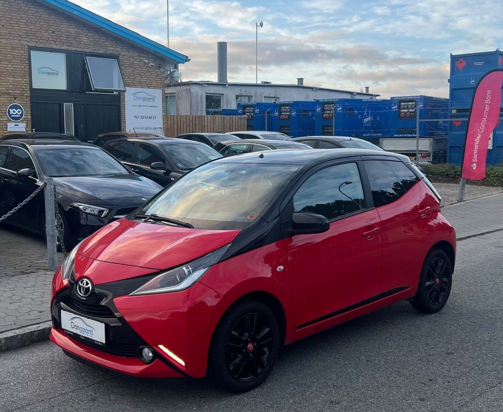 Rød Toyota Aygo fra 2015