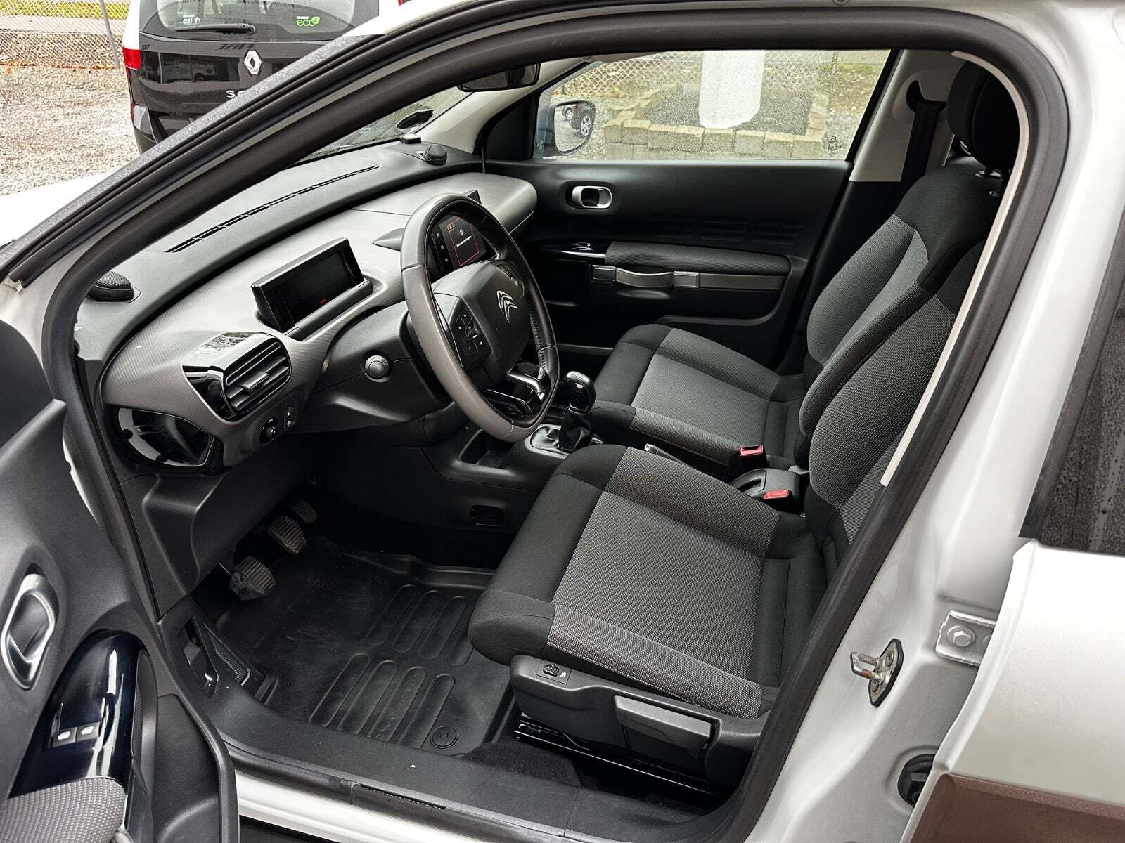 Hvid Citroën C4 Cactus fra 2015