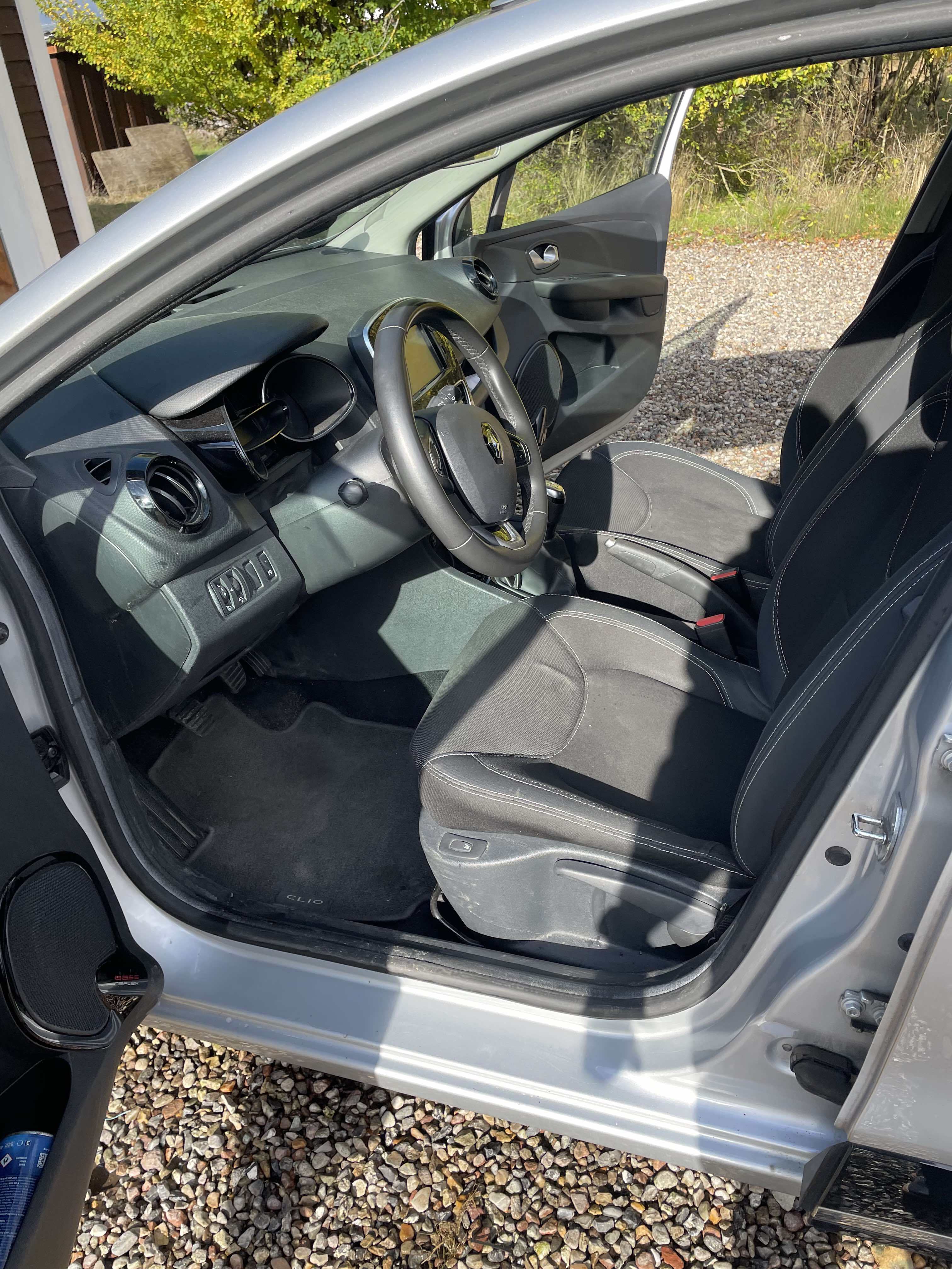 Sølv Renault Ny Clio fra 2018