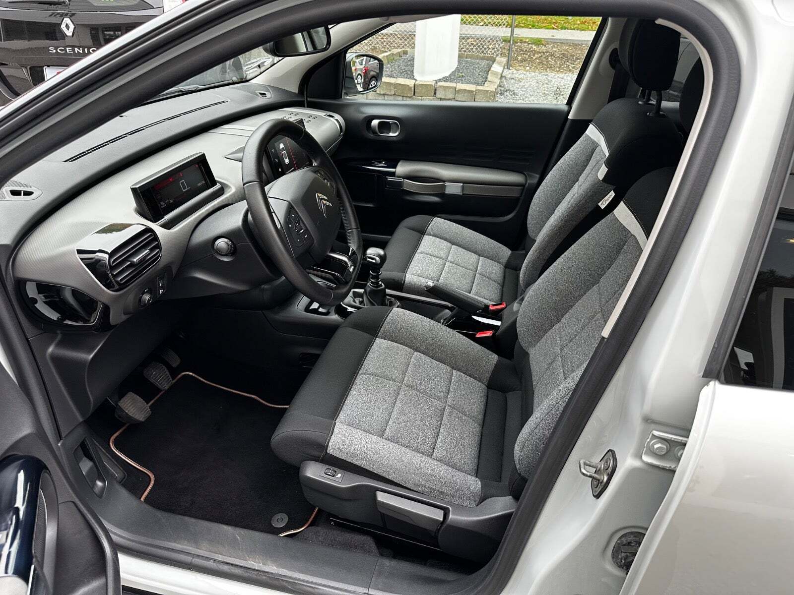 Hvid Citroën C4 Cactus fra 2020