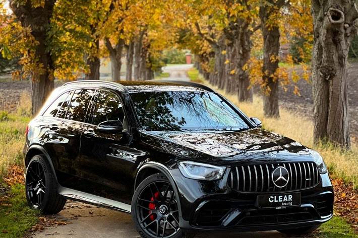 Sort Mercedes GLC63 fra 2020