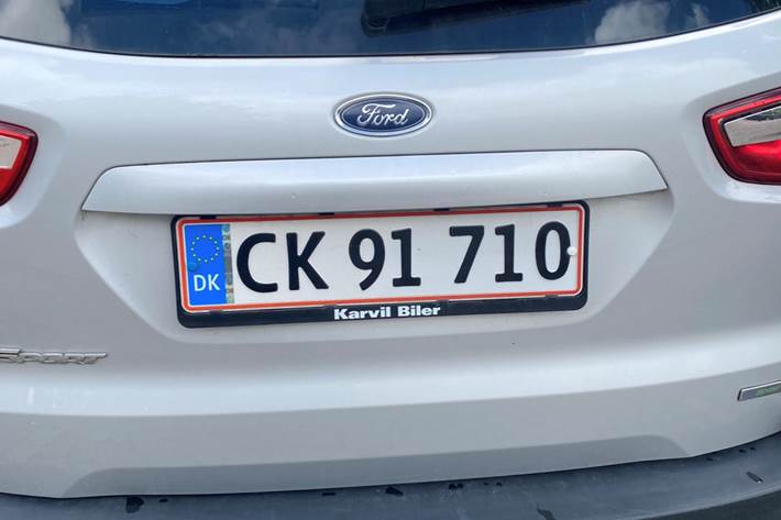 Grå Ford EcoSport fra 2019