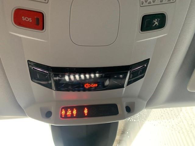 Grå Peugeot 508 fra 2020