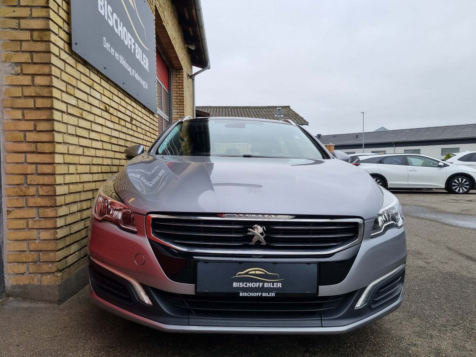 Sølv Peugeot 508 fra 2015