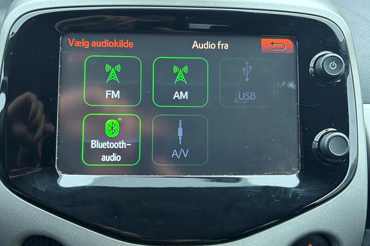 Grå Toyota Aygo fra 2017