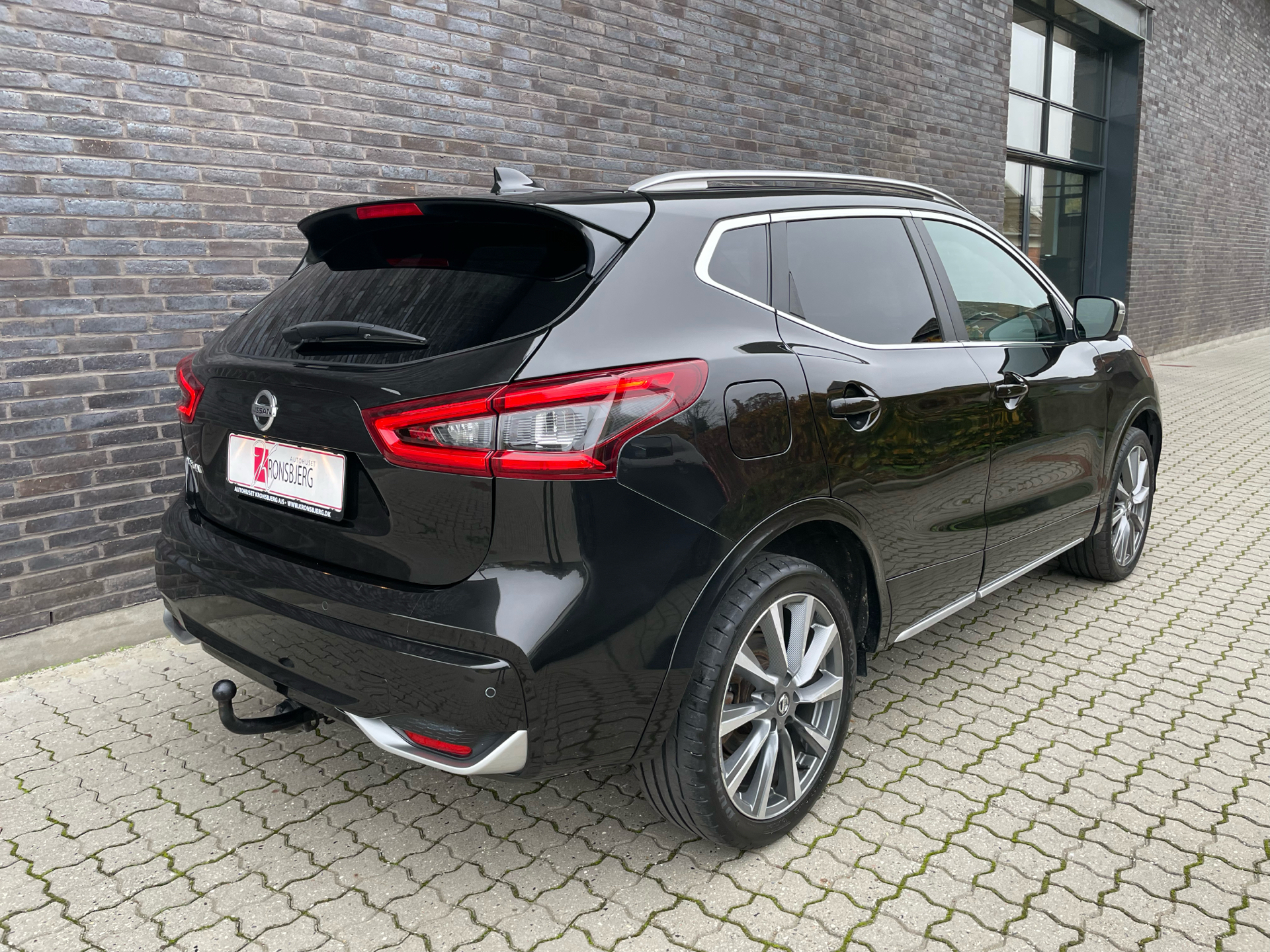 Sort Nissan Qashqai fra 2019