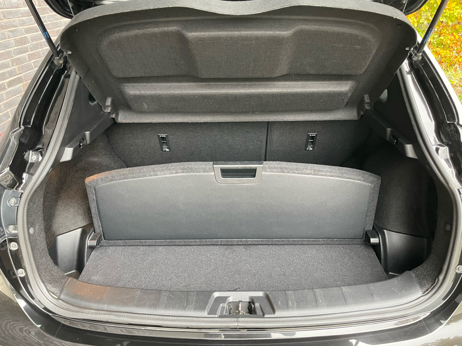 Sort Nissan Qashqai fra 2019