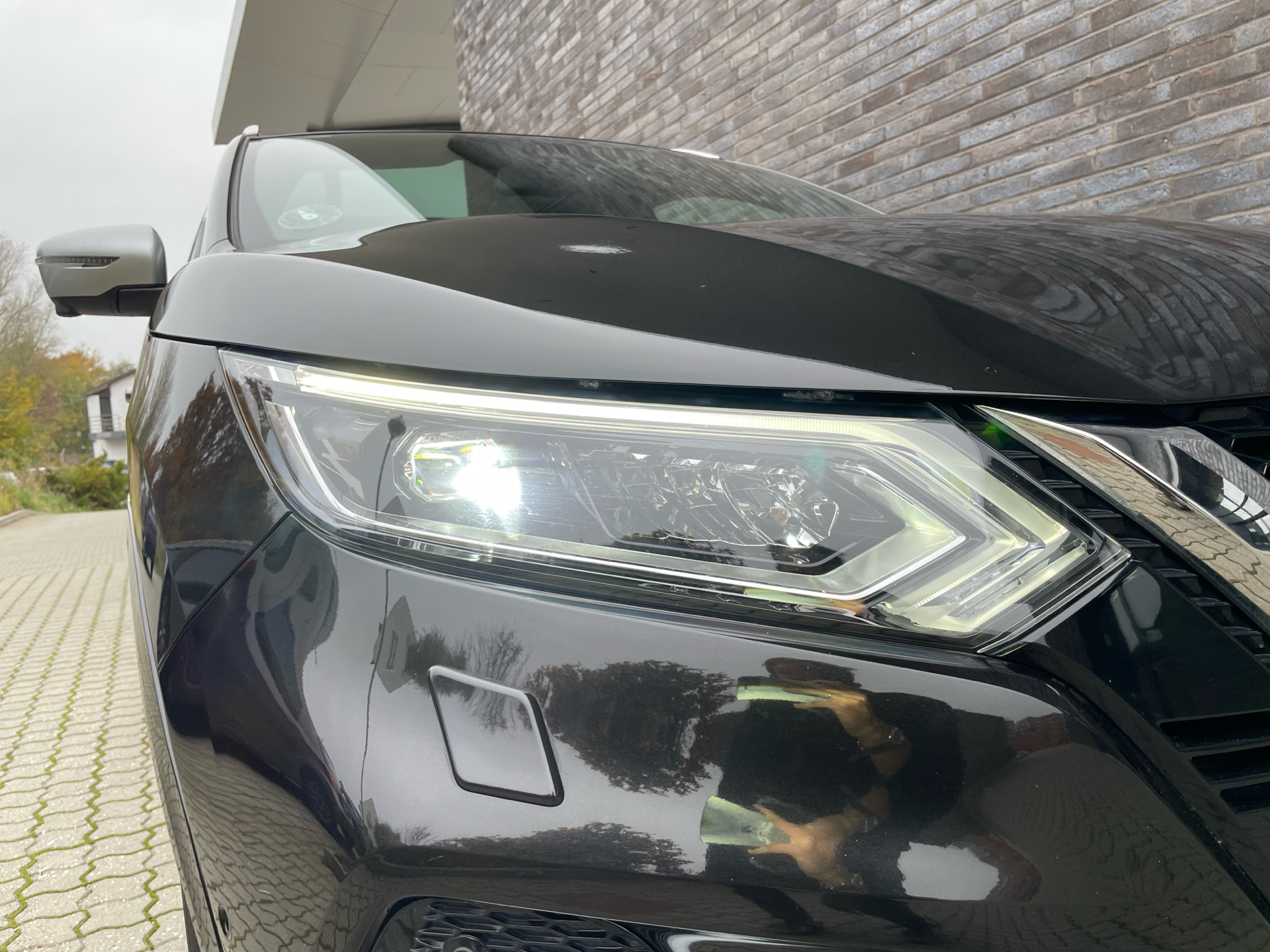 Sort Nissan Qashqai fra 2019