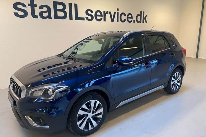 undefined Suzuki S-Cross fra 2016 set udefra