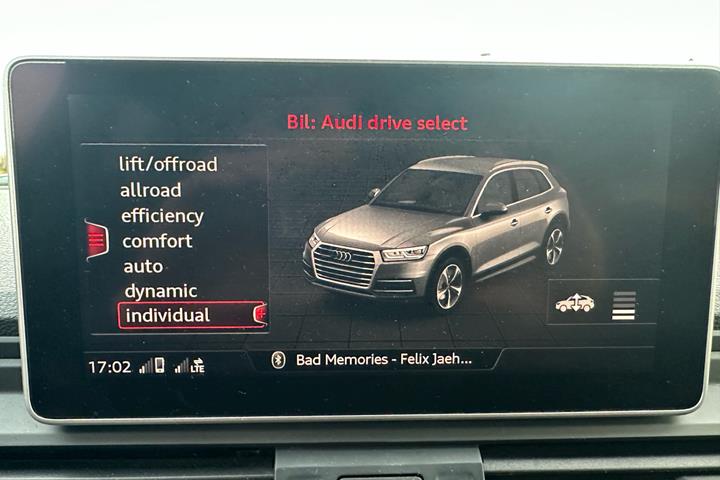 Grå Audi Q5 fra 2018