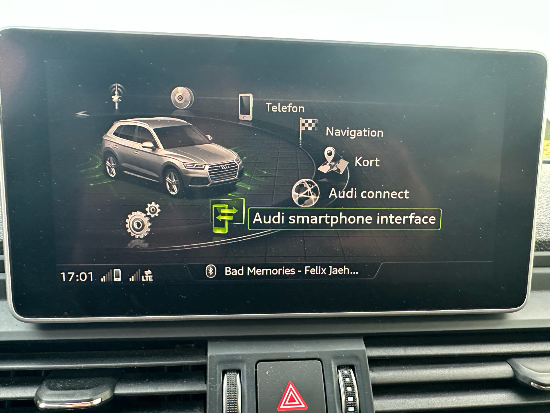 Grå Audi Q5 fra 2018