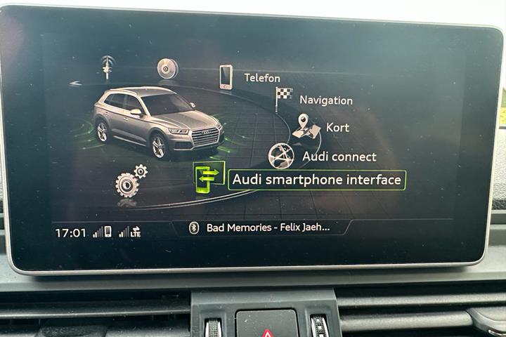 Grå Audi Q5 fra 2018