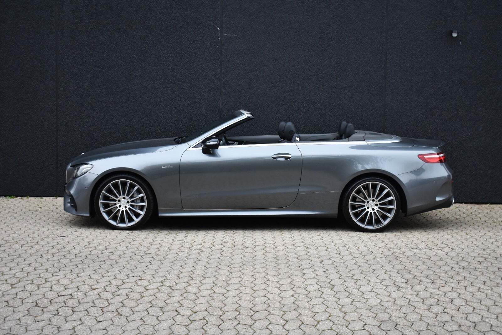 Grå Mercedes E53 fra 2019