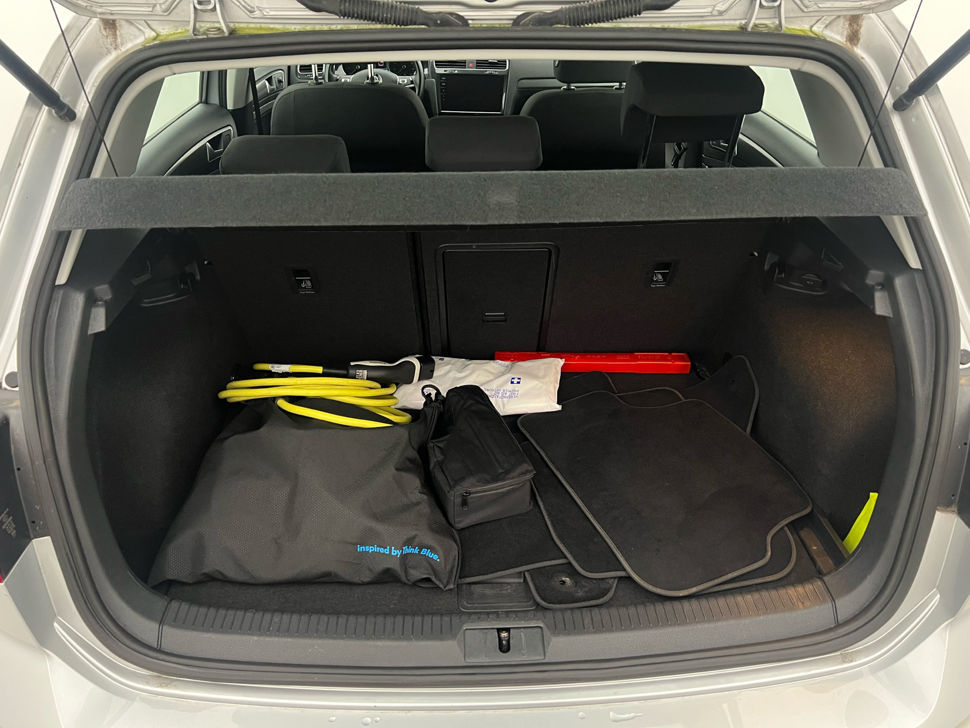 Sølv VW Golf fra 2020