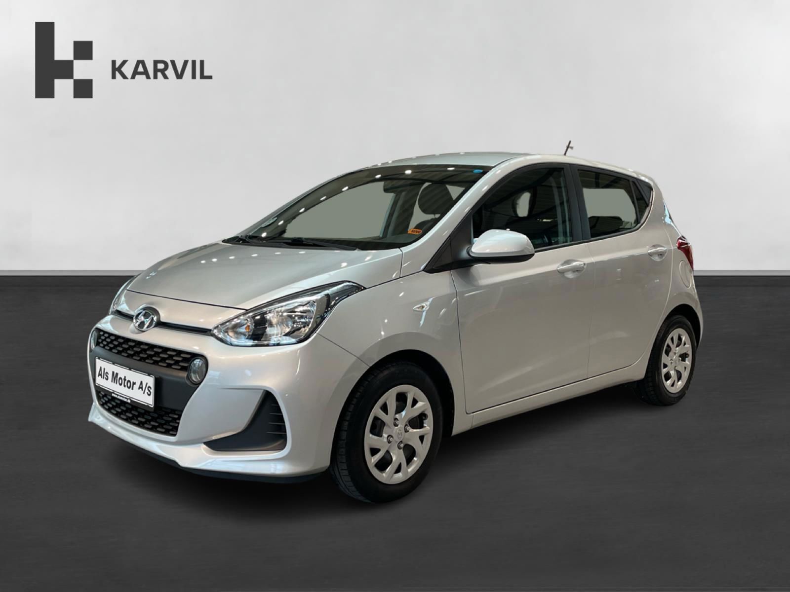 Sølv Hyundai i10 fra 2020 set udefra
