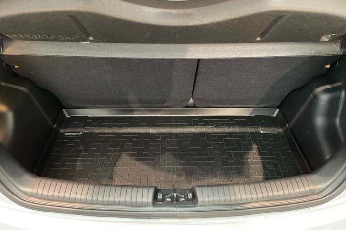 Sølv Hyundai i10 fra 2020