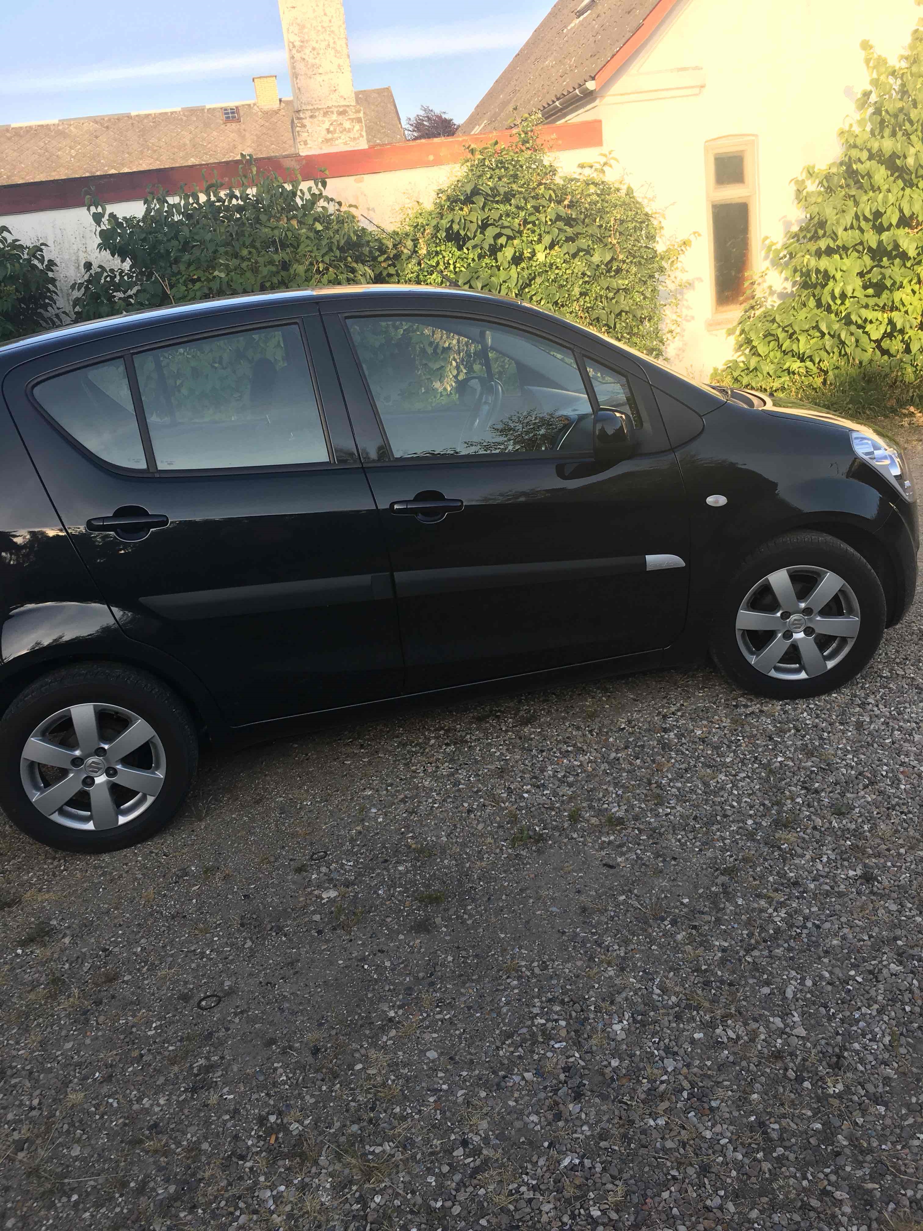 Sort Suzuki Splash fra 2011