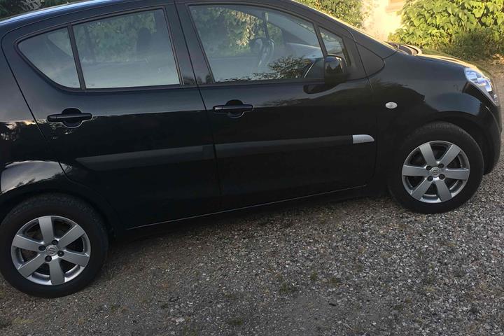 Sort Suzuki Splash fra 2011