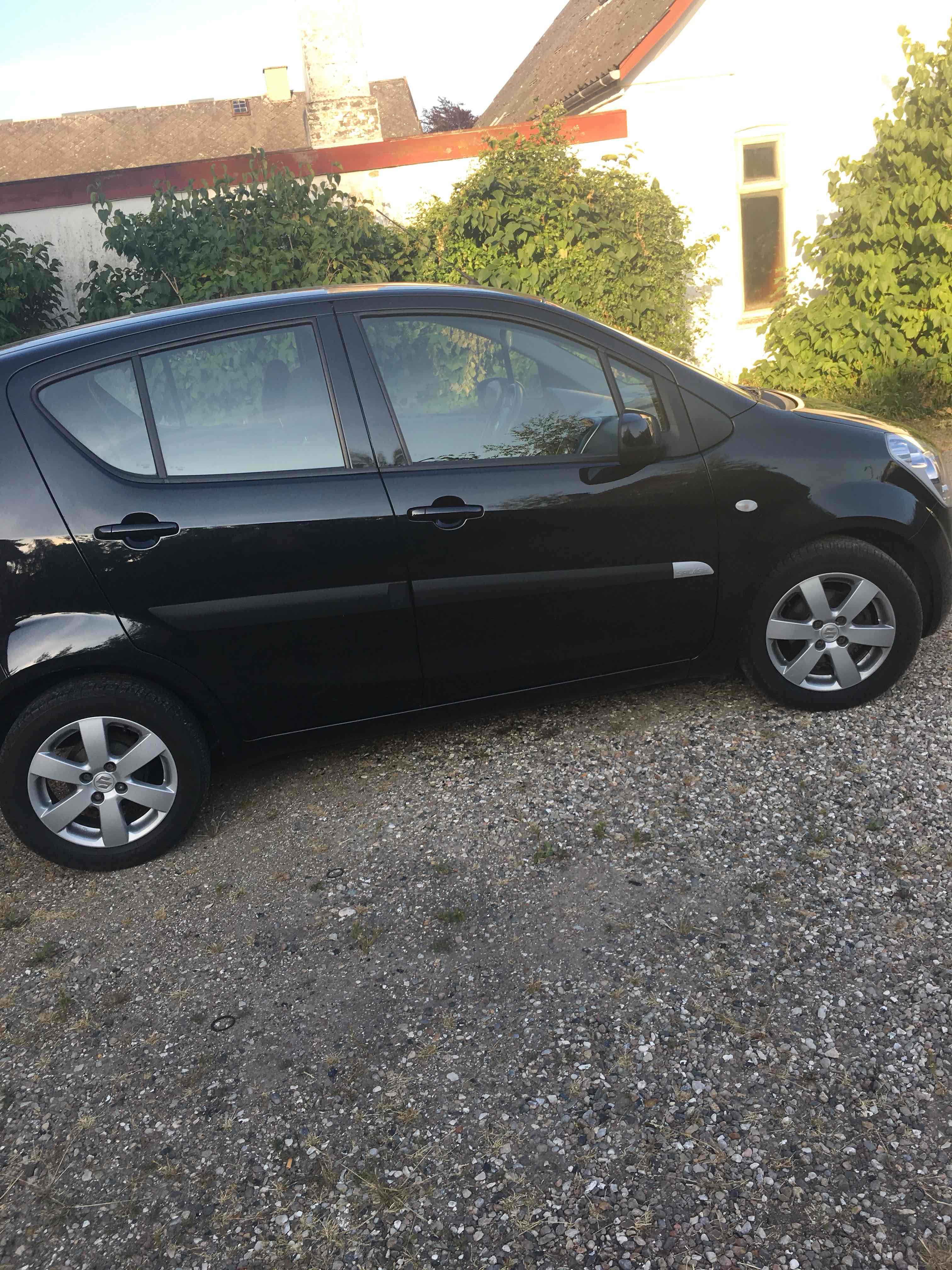 Sort Suzuki Splash fra 2011