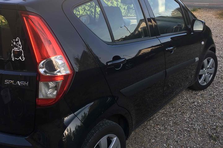 Sort Suzuki Splash fra 2011