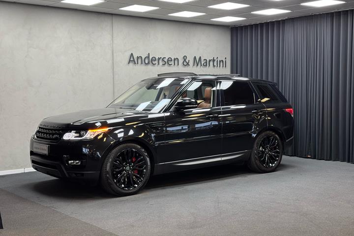 Sort Land Rover Range Rover sport fra 2017 set udefra
