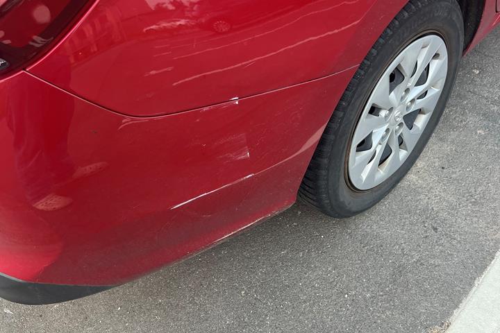 Rød Hyundai i30 fra 2018