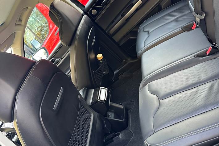 Grå Aiways U5 fra 2023