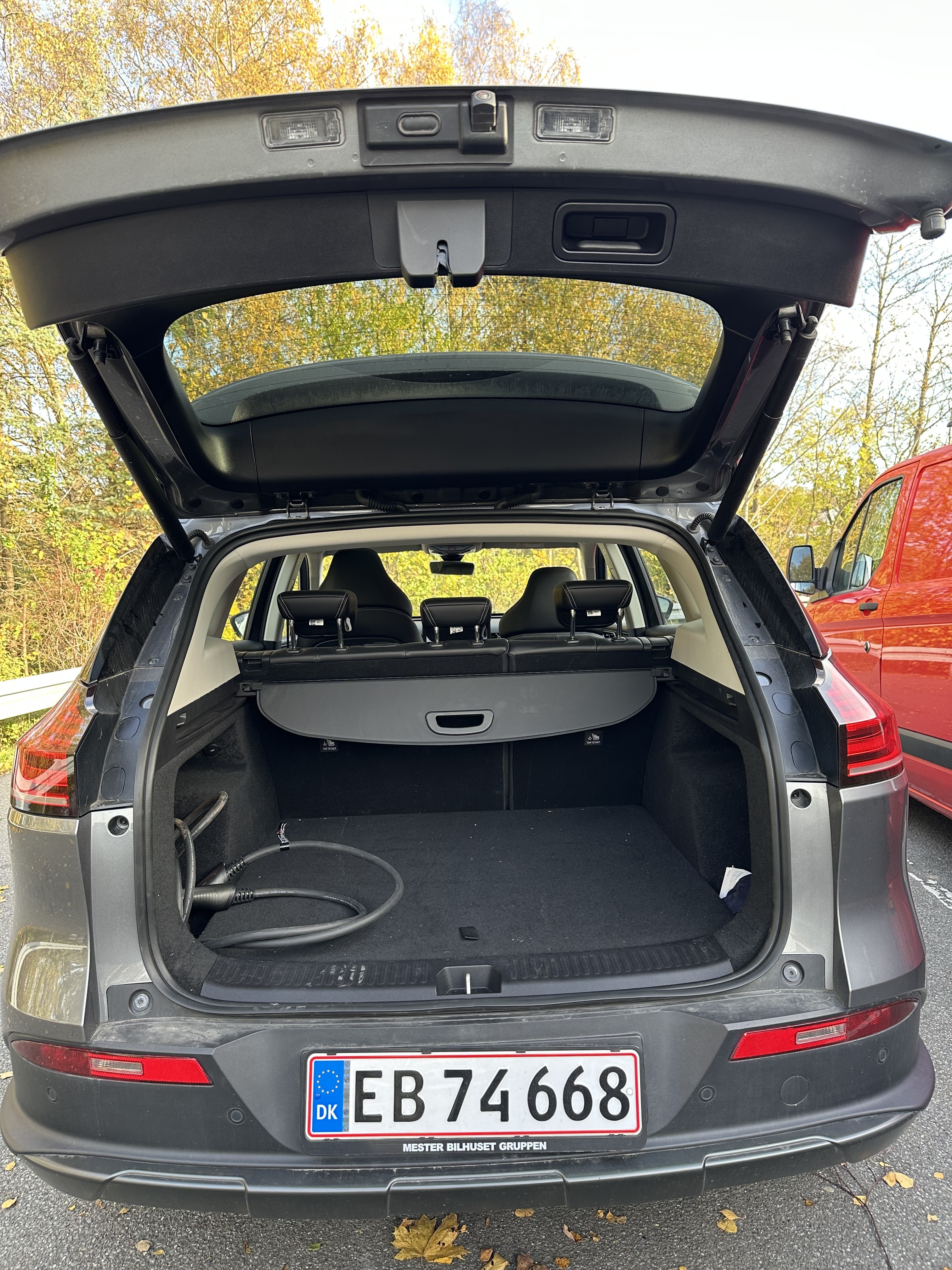 Grå Aiways U5 fra 2023