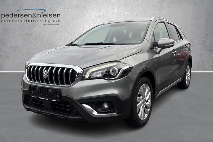 Grå Suzuki S-Cross fra 2020 set udefra