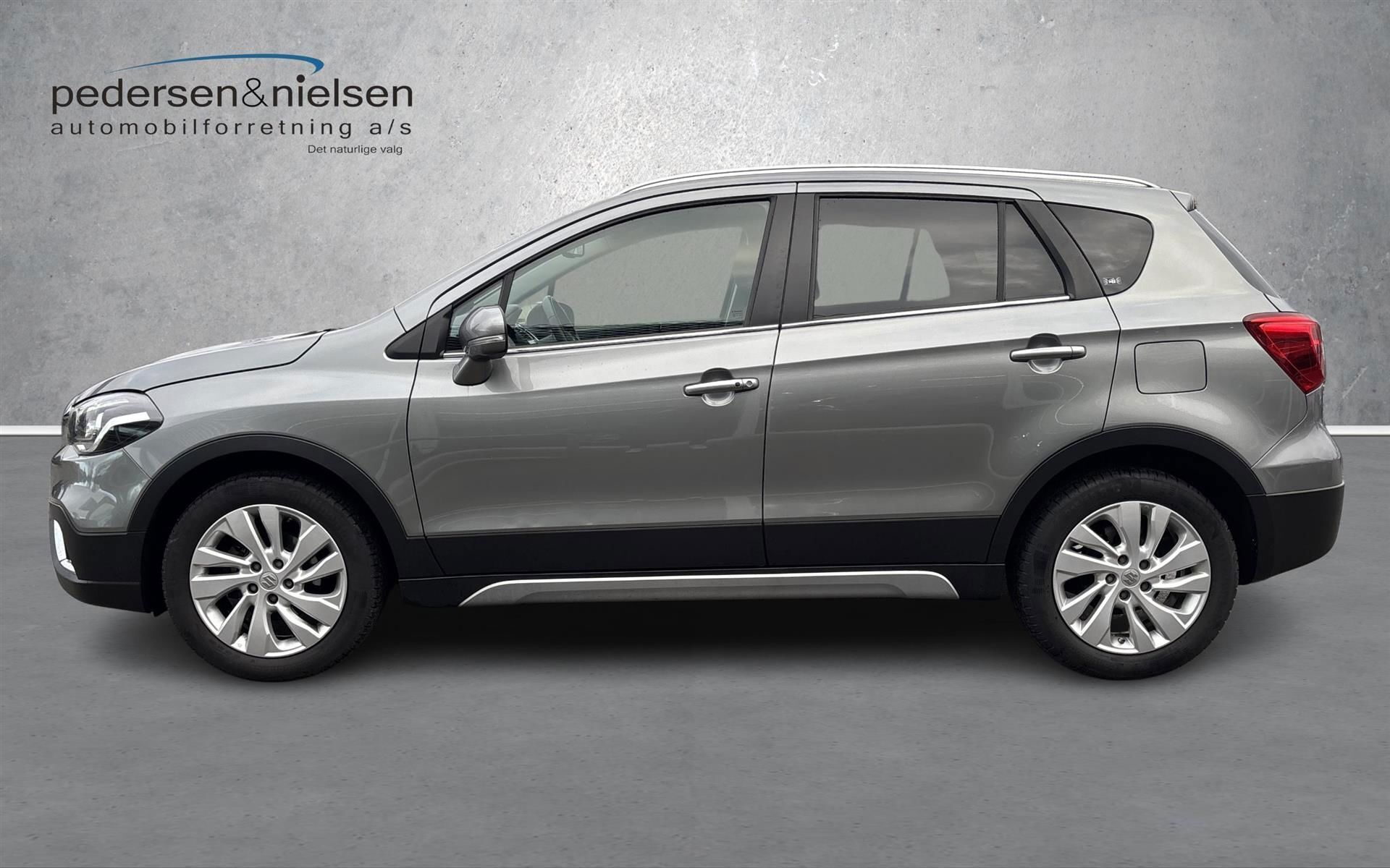 Grå Suzuki S-Cross fra 2020