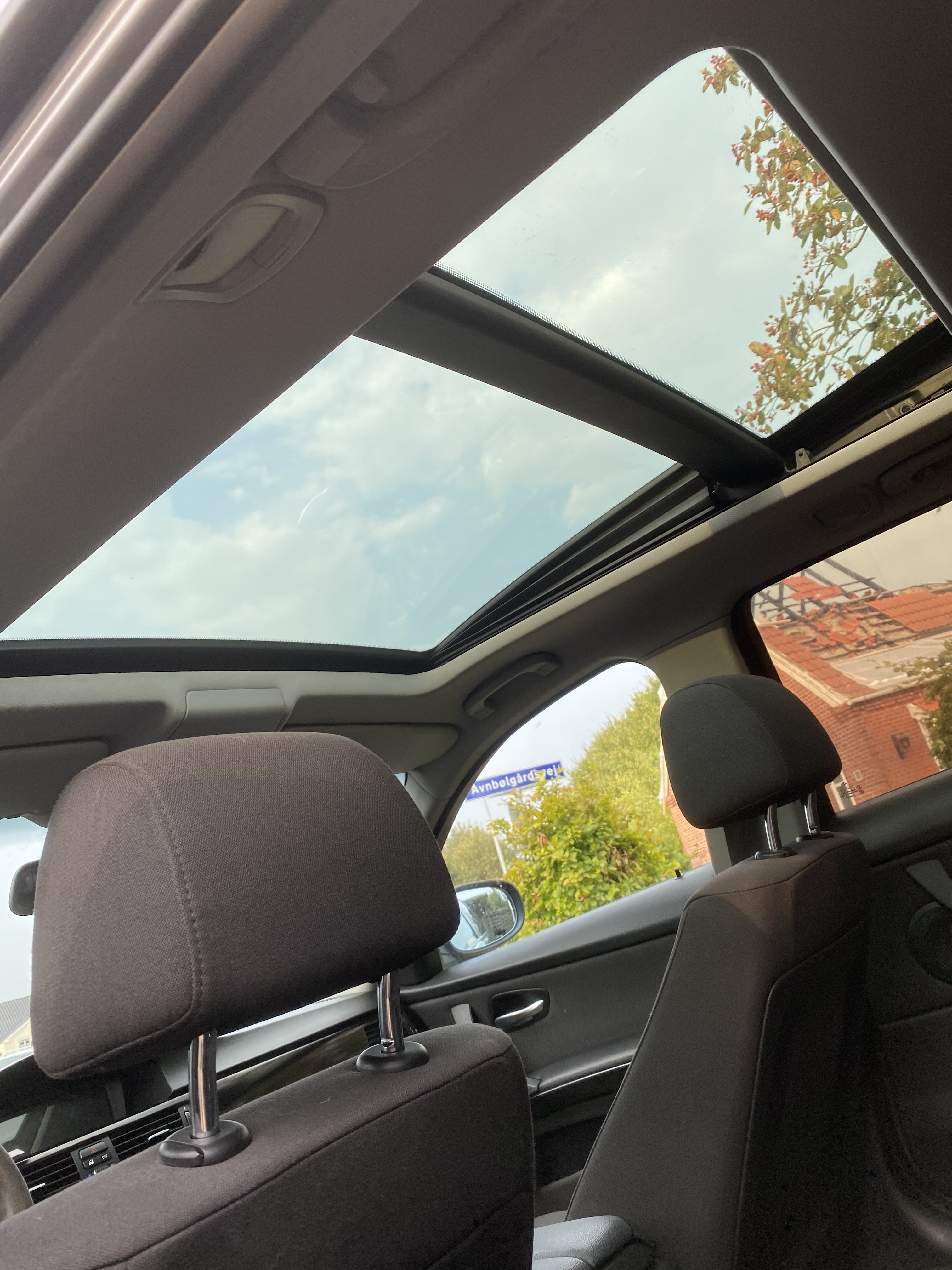 Grå BMW 318d fra 2008