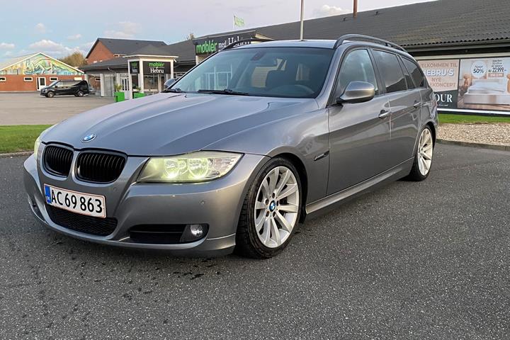 Grå BMW 318d fra 2008