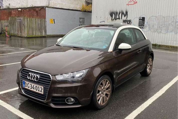 Brun Audi A1 fra 2011