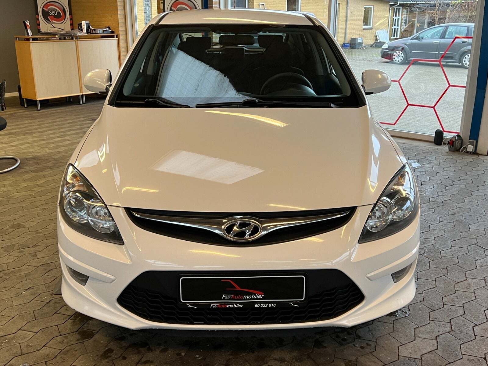 Hvid Hyundai i30 fra 2011