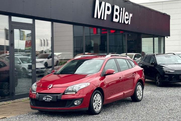 Rød Renault Megane III fra 2013