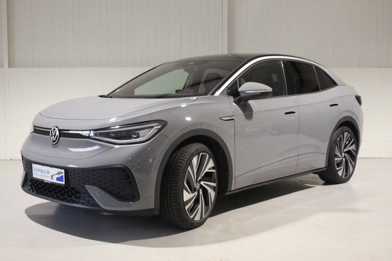 Grå VW ID.5 fra 2023 set udefra