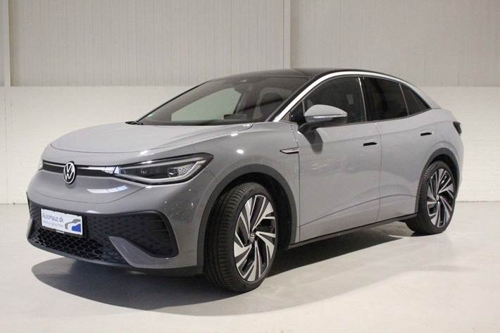 Grå VW ID.5 fra 2023 set udefra