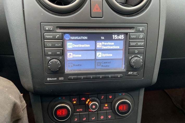 Sort Nissan Qashqai+2 fra 2012